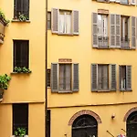 Youhosty - Ticinese Suite 4